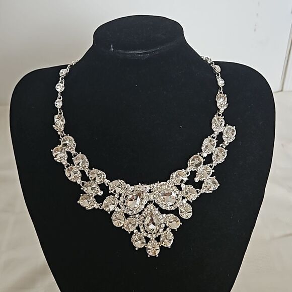 Dress Line Statement Piece Necklace & Earring Set Crystal White - Picture 8 of 16
